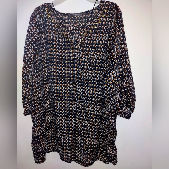 Plus size Top w/ Gold Studs & Black Tassels - Picture 11 of 17